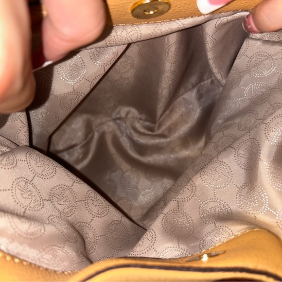 Vintage Michael Kors Fulton Large Brown Leather Shoulder Bag - Picture 10 of 15